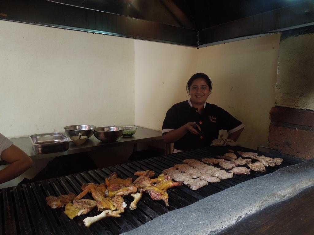Hosteria La Condesa Honorato Vasquez Bagian luar foto